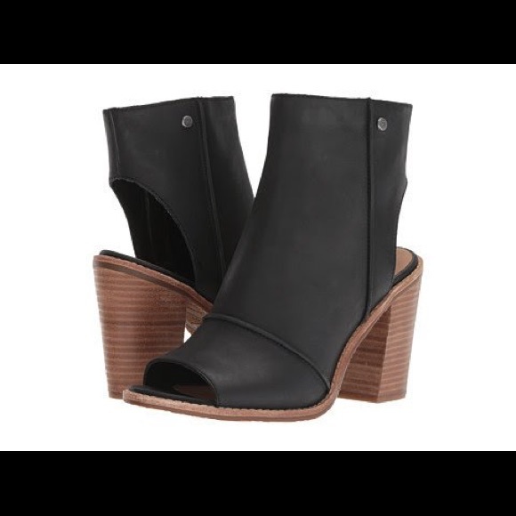 UGG Shoes - Ugg Women's Valencia Peep toe heeled sandal